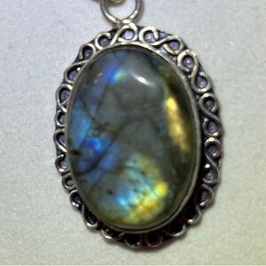 Elegant Silver and Black Pendant Necklace